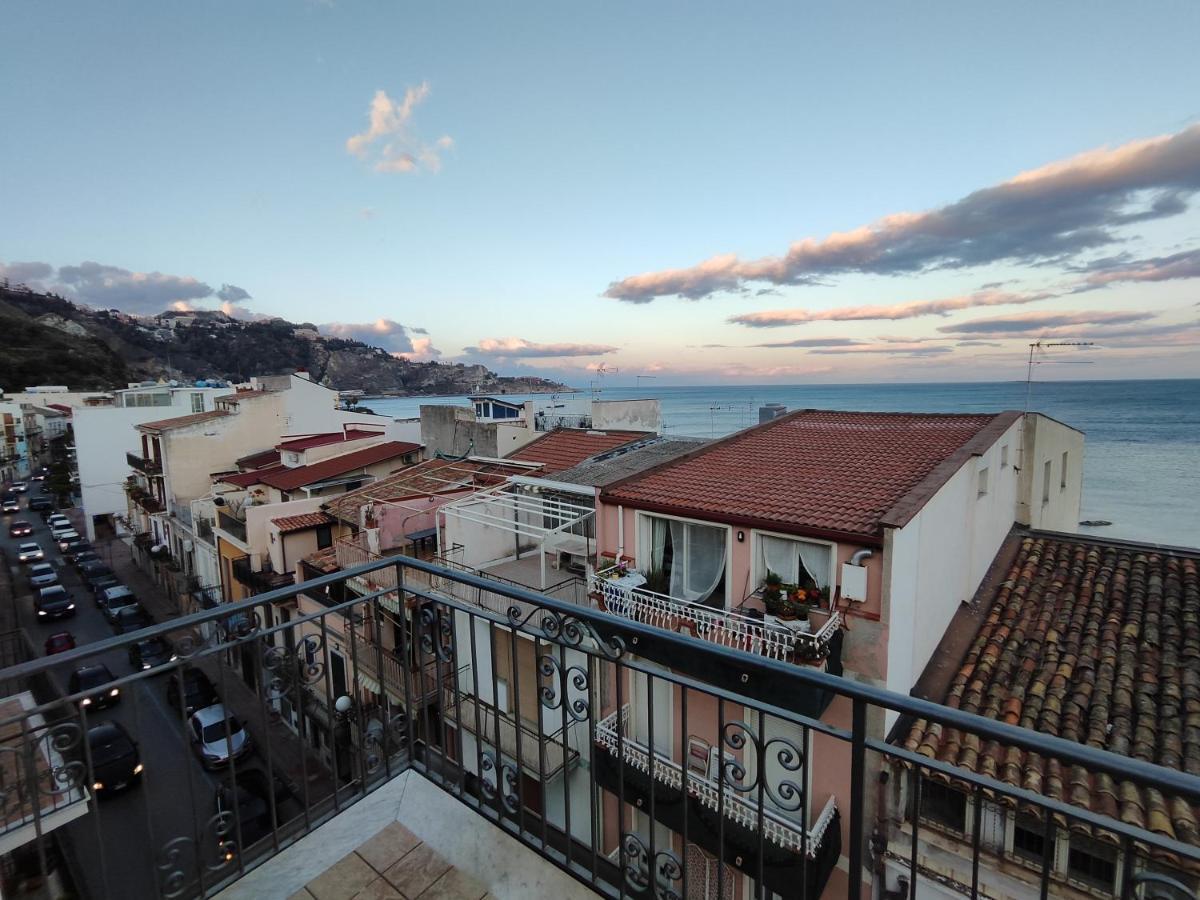 Sicily Travel Apartment'S 4 Giardini Naxos Exterior photo